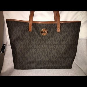 Like New Brown Michael Kors tote purse